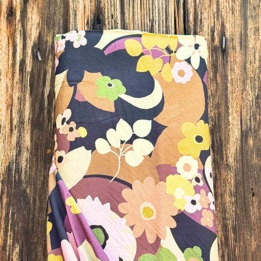 Tissu Viscose et coton fleuri
