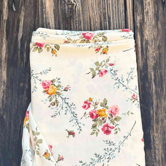 Tissu Viscose fleurie écrue
